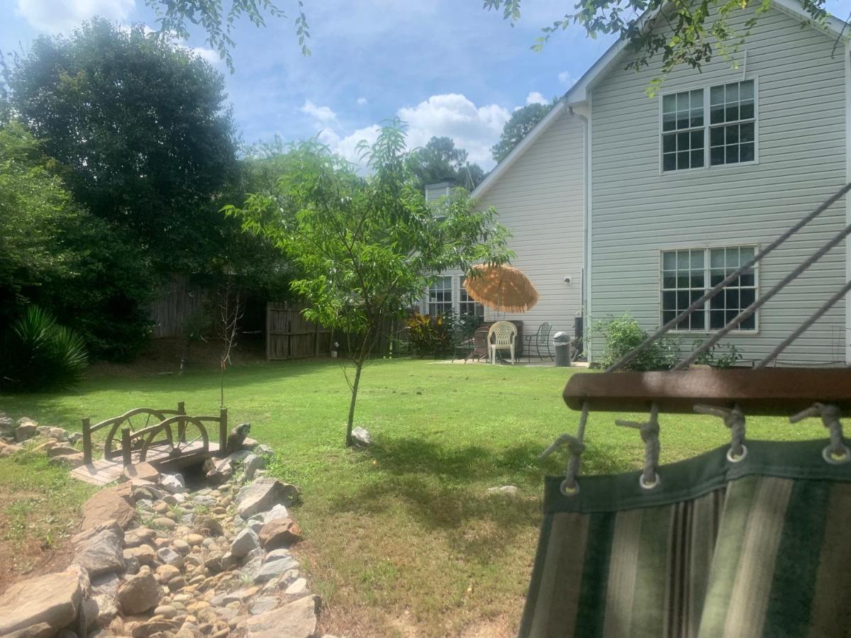 Captivating Home Near Downtown Atl Conley Екстер'єр фото