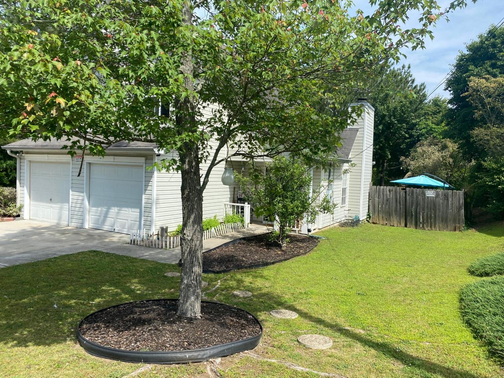 Captivating Home Near Downtown Atl Conley Екстер'єр фото